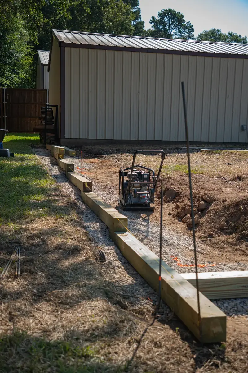 First timber set along the pad edge, White Oak, TX